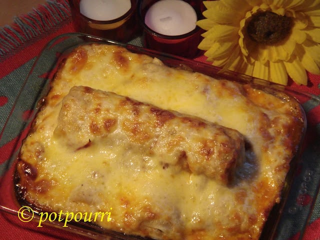 Cannelloni stuffed with cottage cheese and spinach