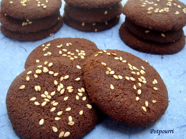 Chocolate Sesame Cookies