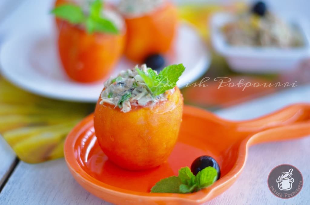 Tuna salad stuffed tomatoes 