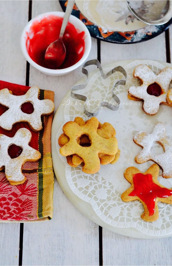 Gingerbread Man Linzer Cookies 