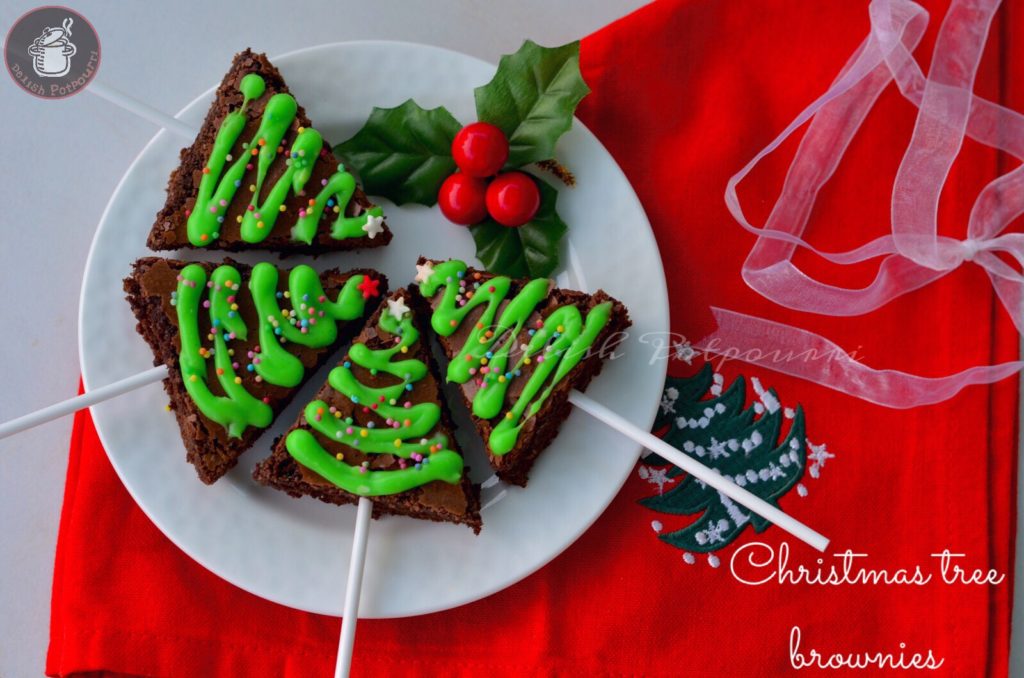 Christmas tree gingerbread brownies
