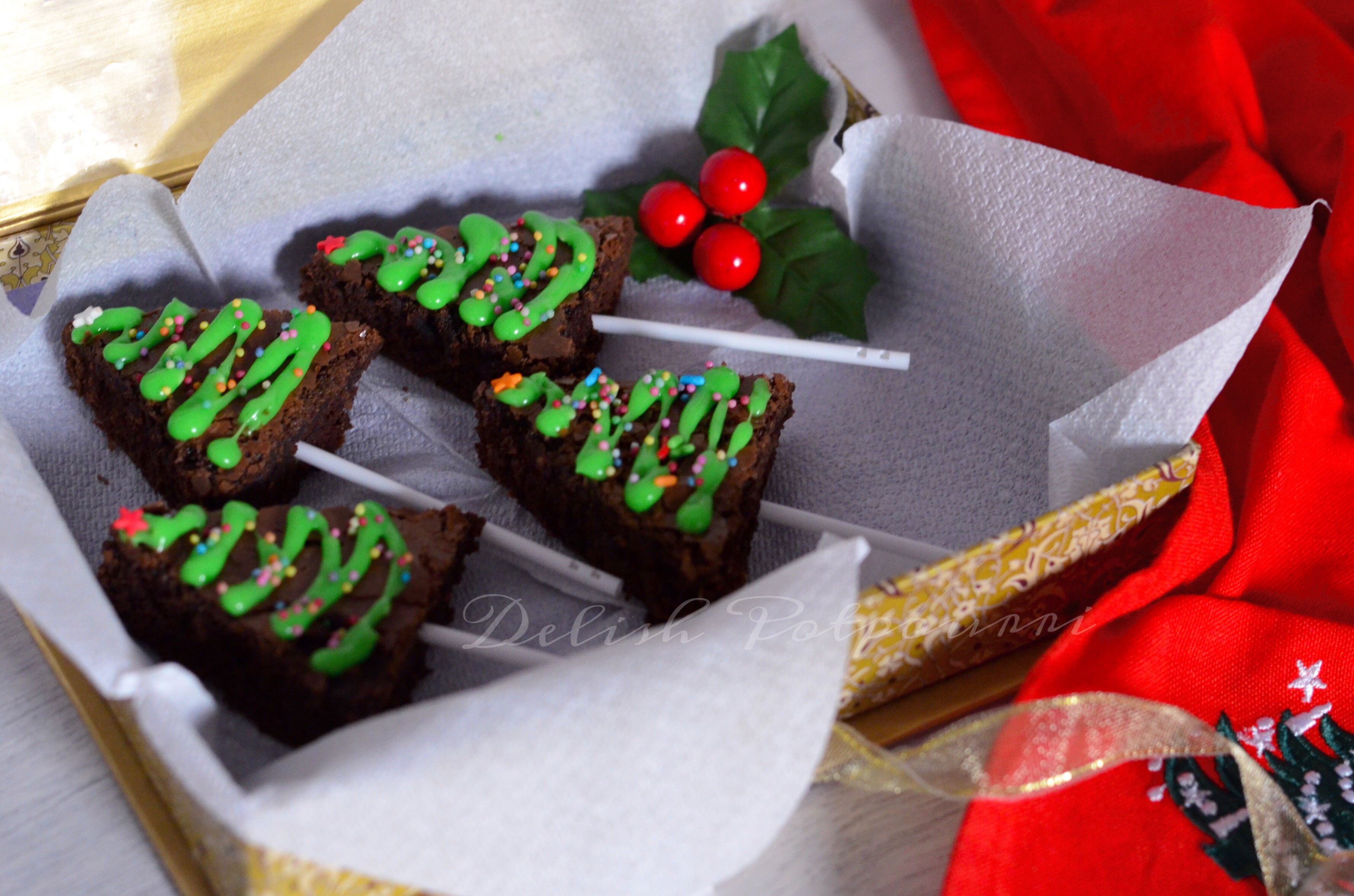 Christmas tree gingerbread brownies