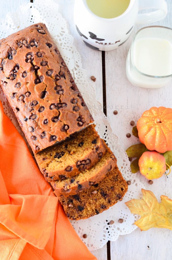 Pumpkin Chocolate Chip Bread 